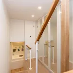 Hilltop - Centre Apartment