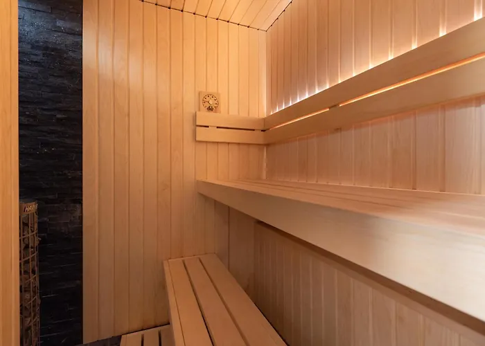 Hilltop - Centre 塔林